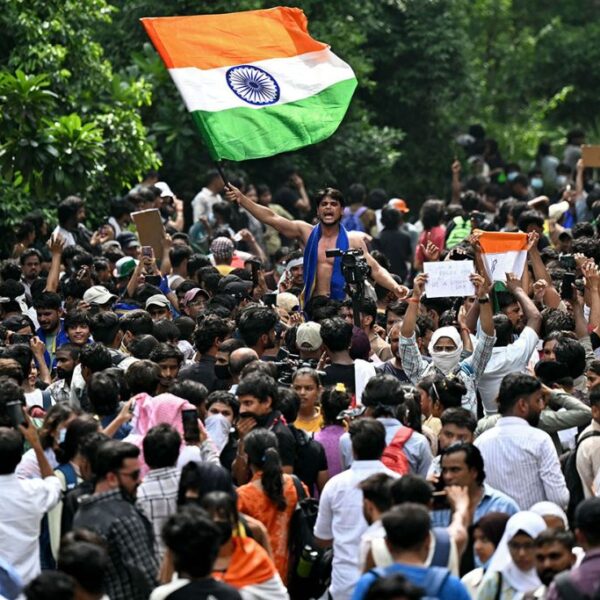 भारतमा बढ्दै सरकारविरोधी स्वर